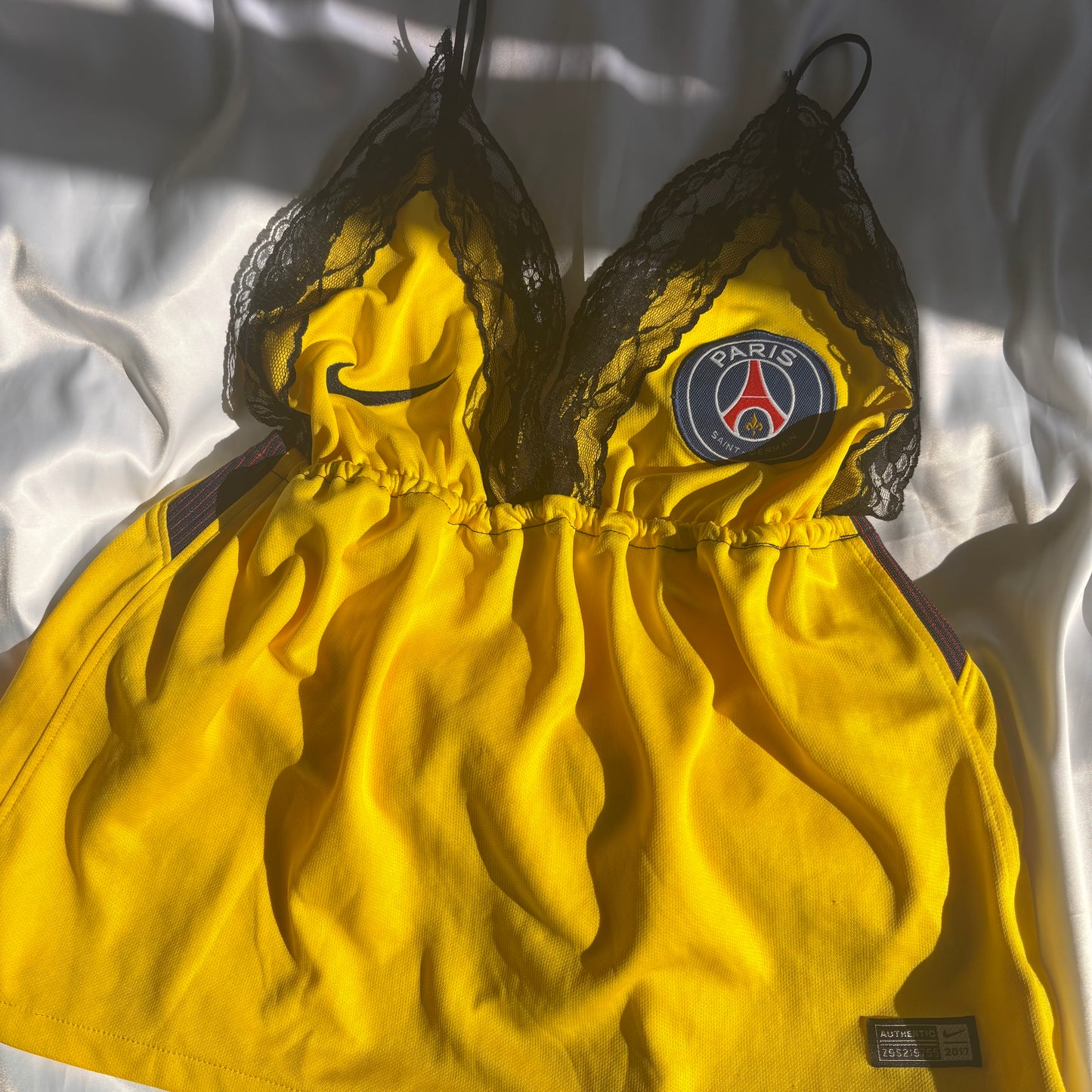 Thrift flipped PSG nike football jersey