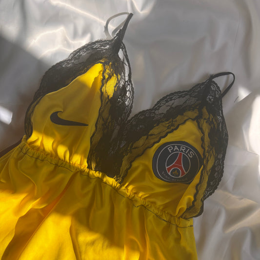 Thrift flipped PSG nike football jersey