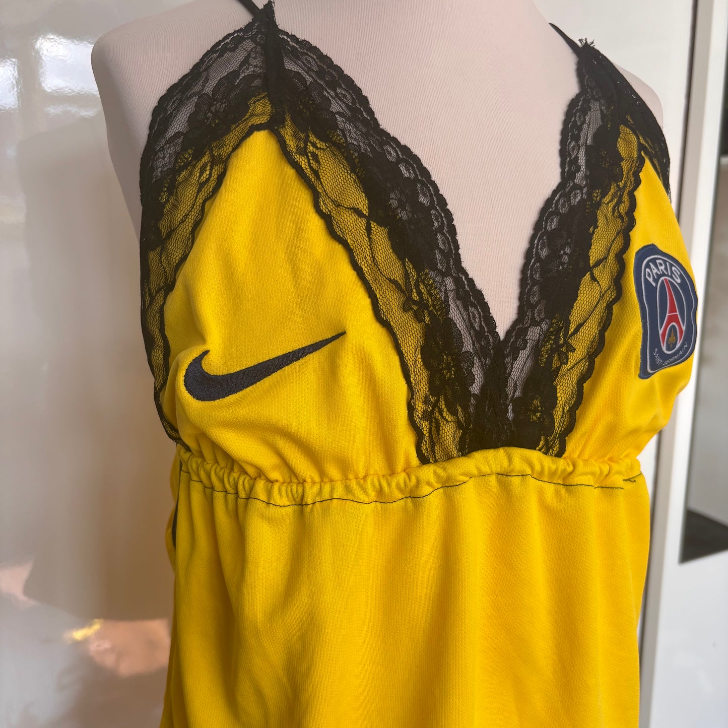 Thrift flipped PSG nike football jersey